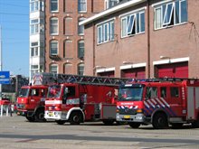 9208-brandweerkazerne_hendrik_marnixstraat_02_apr_2004.jpg