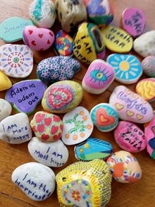 creagroep_happy_stones.jpg